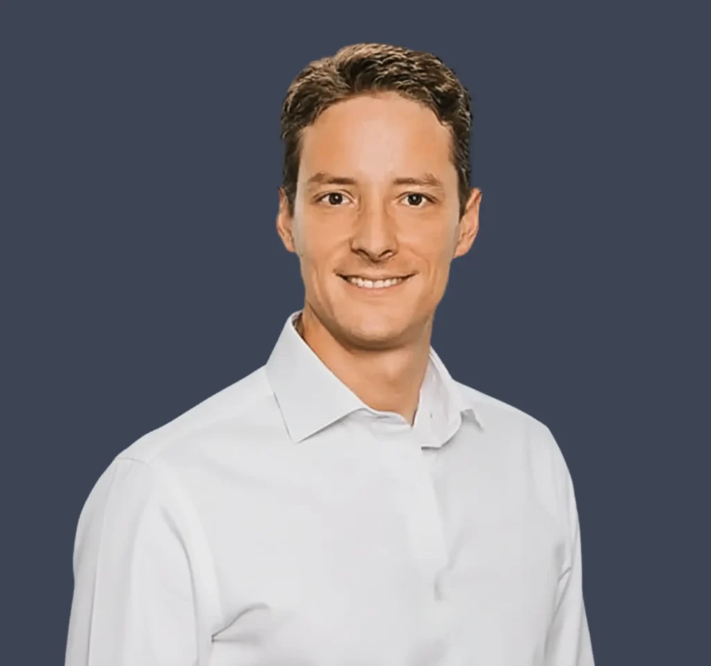 Dr. Armin Höll-Steier